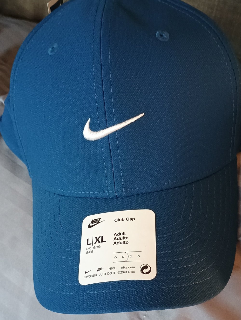 Brand New Nike Club Cap Structured Swoosh Hat Size L/XL
